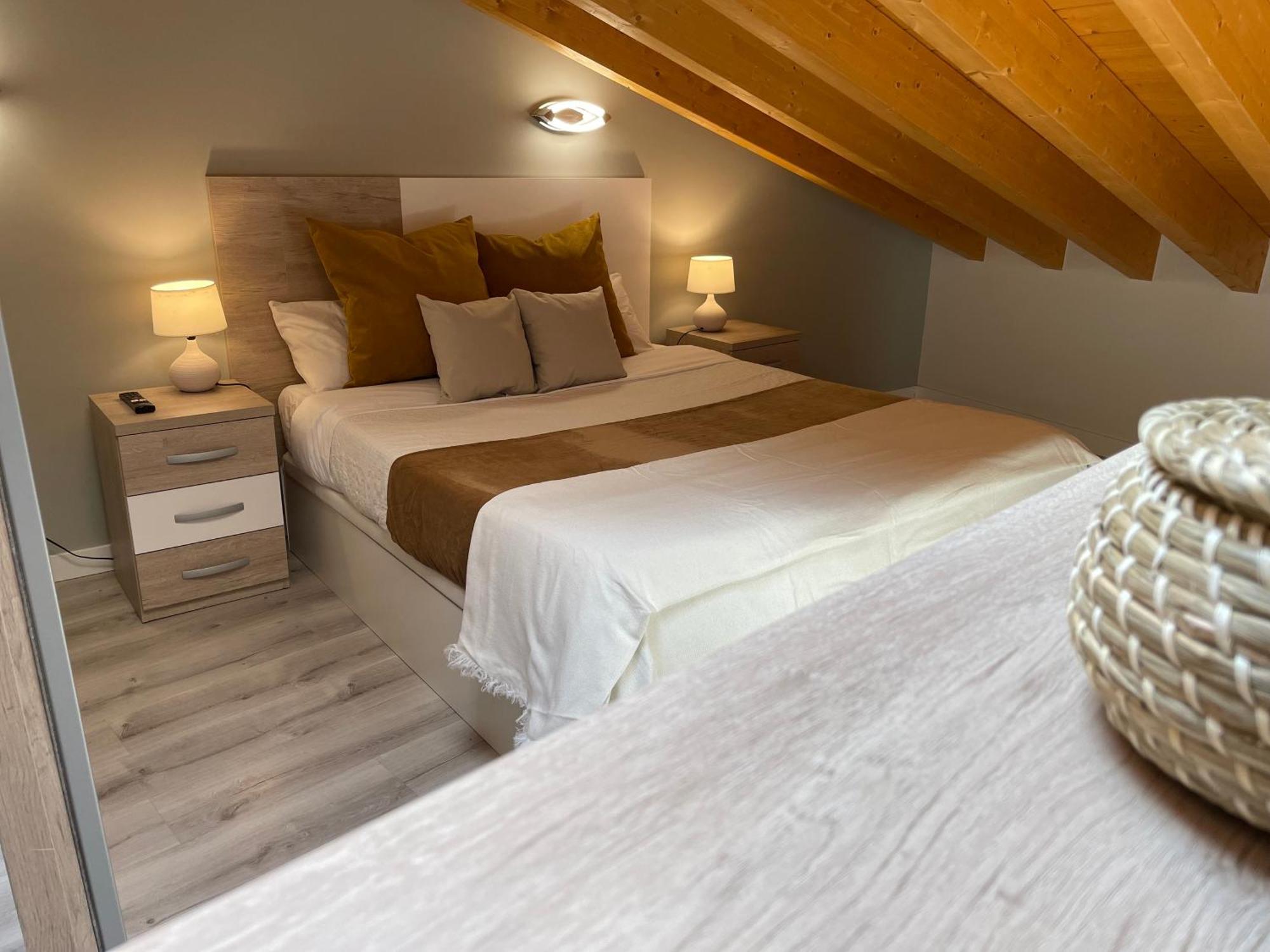 Apartamentos Aranda - Atico Duero Aranda de Duero Dış mekan fotoğraf