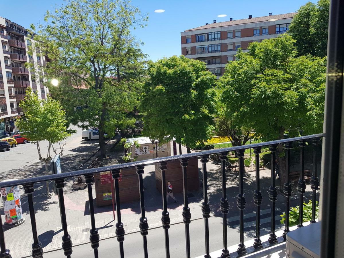 Apartamentos Aranda - Atico Duero Aranda de Duero Dış mekan fotoğraf